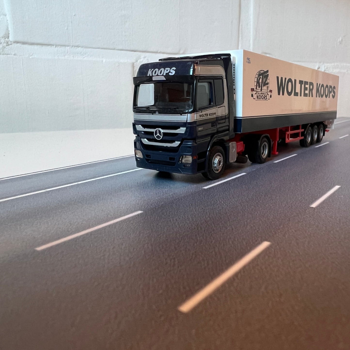 Modeltex : Highway 01